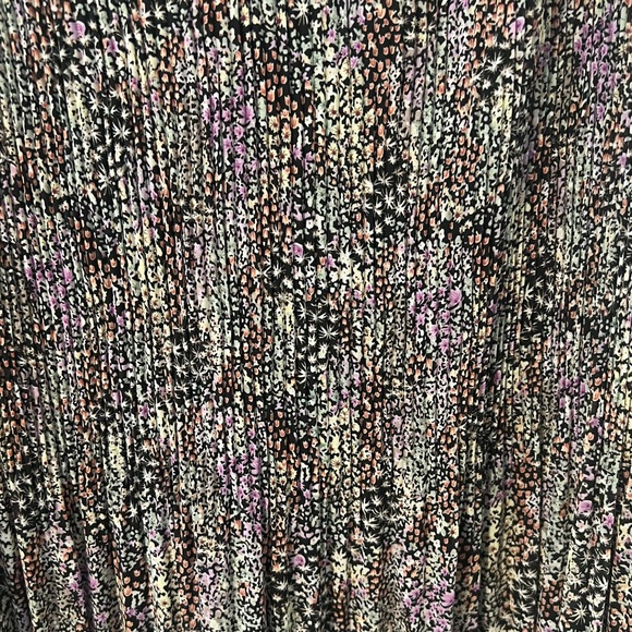 NWOT Wishlist Apparel Floral Pleated Bohemian Dress - Size S/M - Picture 10 of 12